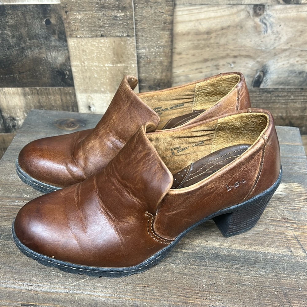 Boc Booties Womens 8.5 Brown Leather Plain Toe Slip On Block Heel Ankle‎ Boots